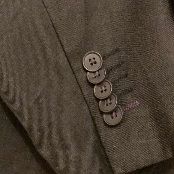 English Laundry (40R) - Picture 4 of 15